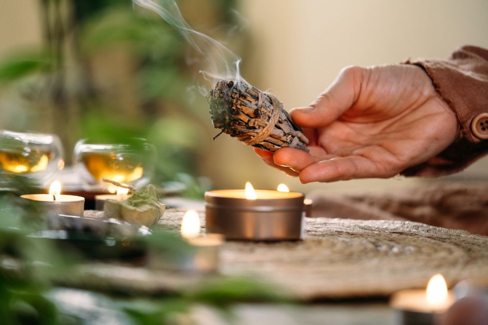 The Benefits of Smudging for Mental and Emotional Well-Being